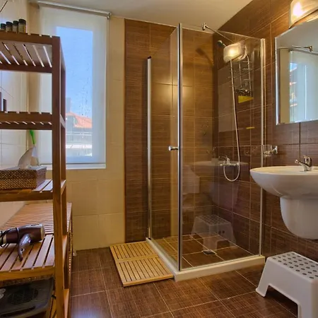 דירה Royal Towers - 2bd Flat With Parking By Flat Mаnager בנסקו