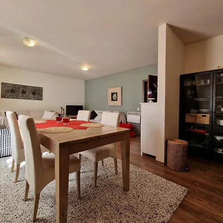 Royal Towers - 2bd Flat With Parking By Flat Mаnager