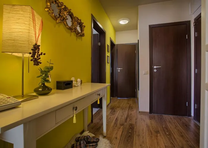 Apartment Royal Towers - 2bd Flat With Parking By Flat Mаnager Bansko